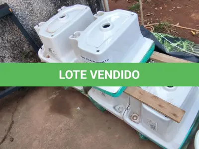 LOTE 001 - 01 LOTE COM 05 TANQUES PARA LAVANDERIA CELITE BRANCO (NO ESTADO, NÃO SABEMOS SE FUNCIONA. LEILÃO NÃO TEM GARANTIA E NEM DEVOLUÇÃO).