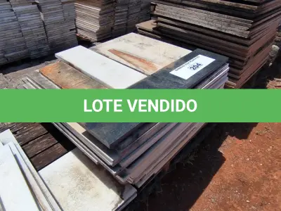 LOTE 204 - 01 LOTE COM RODAPÉS EM GRANITO TAMANHOS E CORES DIVERSAS (NO ESTADO, NÃO SABEMOS SE FUNCIONA. LEILÃO NÃO TEM GARANTIA E NEM DEVOLUÇÃO).