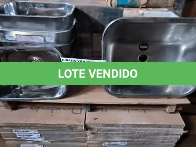 LOTE 315 - 01 LOTE COM CUBAS PARA PIAS E TANQUES EM INOX (NO ESTADO, NÃO SABEMOS SE FUNCIONA. LEILÃO NÃO TEM GARANTIA E NEM DEVOLUÇÃO).