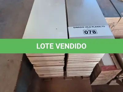 LOTE 078 - 01 LOTE COM REVESTIMENTOS 30X60 DIVERSOS (NO ESTADO, NÃO SABEMOS SE FUNCIONA. LEILÃO NÃO TEM GARANTIA E NEM DEVOLUÇÃO).