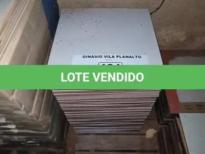 LOTE 191 - 01 LOTE COM PISOS 45X45 DIVERSOS (NO ESTADO, NÃO SABEMOS SE FUNCIONA. LEILÃO NÃO TEM GARANTIA E NEM DEVOLUÇÃO).