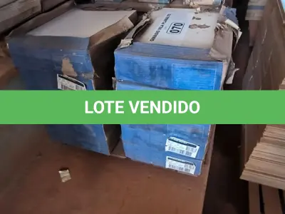 LOTE 070 - 01 LOTE COM REVESTIMENTOS 30 X 40 PORTOBELLO CETIM BIANCO (NO ESTADO, NÃO SABEMOS SE FUNCIONA. LEILÃO NÃO TEM GARANTIA E NEM DEVOLUÇÃO).