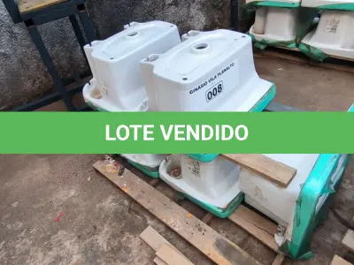 LOTE 008 - 01 LOTE COM 05 TANQUES PARA LAVANDERIA CELITE BRANCO (NO ESTADO, NÃO SABEMOS SE FUNCIONA. LEILÃO NÃO TEM GARANTIA E NEM DEVOLUÇÃO).