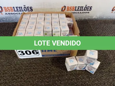 LOTE 306 - 01 LOTE COM APROXIMADAMENTE 80 LÂMPADAS DICROICA 1W 220V. (NO ESTADO) ATENÇÃO! FAZER A VISITAÇÃO ANTES DE ARREMATAR, NÃO SABEMOS SE FUNCIONA. LEILÃO NÃO TEM GARANTIA E NEM DEVOLUÇÃO, SUJEITO A POSSÍVEIS AVARIAS VISÍVEIS/OCULTAS E/OU AUSÊNCIA DE COMPONENTES.