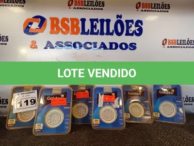 LOTE 119 - 06 SPOT COMPLETO 6W LED REDONDO 3000K GOLDEN. (NO ESTADO) ATENÇÃO! FAZER A VISITAÇÃO ANTES DE ARREMATAR, NÃO SABEMOS SE FUNCIONA. LEILÃO NÃO TEM GARANTIA E NEM DEVOLUÇÃO, SUJEITO A POSSÍVEIS AVARIAS VISÍVEIS/OCULTAS E/OU AUSÊNCIA DE COMPONENTES.