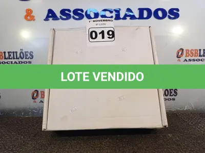 LOTE 019 - 02 RELÓGIOS DE PONTO. (NO ESTADO) ATENÇÃO! FAZER A VISITAÇÃO ANTES DE ARREMATAR, NÃO SABEMOS SE FUNCIONA. LEILÃO NÃO TEM GARANTIA E NEM DEVOLUÇÃO, SUJEITO A POSSÍVEIS AVARIAS VISÍVEIS/OCULTAS E/OU AUSÊNCIA DE COMPONENTES.