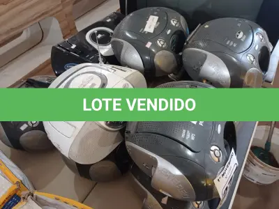 LOTE 277 - 10 APARELHOS DE SOM MARCAS E MODELOS DIVERSOS. (NO ESTADO) ATENÇÃO! FAZER A VISITAÇÃO ANTES DE ARREMATAR, NÃO SABEMOS SE FUNCIONA. LEILÃO NÃO TEM GARANTIA E NEM DEVOLUÇÃO, SUJEITO A POSSÍVEIS AVARIAS VISÍVEIS/OCULTAS E/OU AUSÊNCIA DE COMPONENTES.