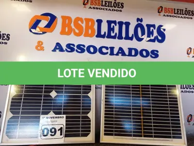 LOTE 091 - 02 PAINÉIS SOLARES 18V 10W. (NO ESTADO) ATENÇÃO! FAZER A VISITAÇÃO ANTES DE ARREMATAR, NÃO SABEMOS SE FUNCIONA. LEILÃO NÃO TEM GARANTIA E NEM DEVOLUÇÃO, SUJEITO A POSSÍVEIS AVARIAS VISÍVEIS/OCULTAS E/OU AUSÊNCIA DE COMPONENTES.