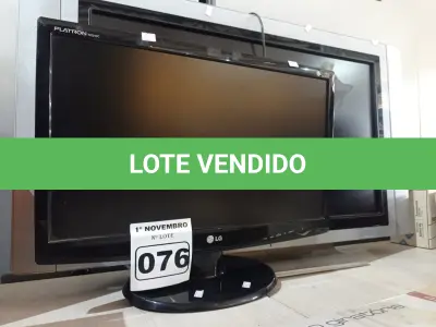 LOTE 076 - 01 TV DE PLASMA PHILIPS 32” POL E 01 MONITOR LG 17” POL. (NO ESTADO) ATENÇÃO! FAZER A VISITAÇÃO ANTES DE ARREMATAR, NÃO SABEMOS SE FUNCIONA. LEILÃO NÃO TEM GARANTIA E NEM DEVOLUÇÃO, SUJEITO A POSSÍVEIS AVARIAS VISÍVEIS/OCULTAS E/OU AUSÊNCIA DE COMPONENTES.