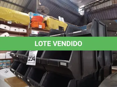 LOTE 234 - 20 CAÇAMBAS ORGANIZADORAS DE PLÁSTICO. (NO ESTADO) ATENÇÃO! FAZER A VISITAÇÃO ANTES DE ARREMATAR, NÃO SABEMOS SE FUNCIONA. LEILÃO NÃO TEM GARANTIA E NEM DEVOLUÇÃO, SUJEITO A POSSÍVEIS AVARIAS VISÍVEIS/OCULTAS E/OU AUSÊNCIA DE COMPONENTES.