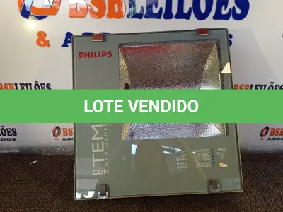 LOTE 062 - 01 PROJETOR SIMÉTRICO PHILIPS 400W. (NO ESTADO) ATENÇÃO! FAZER A VISITAÇÃO ANTES DE ARREMATAR, NÃO SABEMOS SE FUNCIONA. LEILÃO NÃO TEM GARANTIA E NEM DEVOLUÇÃO, SUJEITO A POSSÍVEIS AVARIAS VISÍVEIS/OCULTAS E/OU AUSÊNCIA DE COMPONENTES.