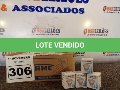 LOTE 306 - 01 LOTE COM APROXIMADAMENTE 80 LÂMPADAS DICROICA 1W 220V. (NO ESTADO) ATENÇÃO! FAZER A VISITAÇÃO ANTES DE ARREMATAR, NÃO SABEMOS SE FUNCIONA. LEILÃO NÃO TEM GARANTIA E NEM DEVOLUÇÃO, SUJEITO A POSSÍVEIS AVARIAS VISÍVEIS/OCULTAS E/OU AUSÊNCIA DE COMPONENTES.