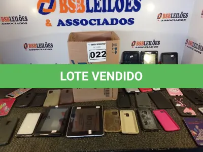 LOTE 022 - 01 LOTE COM VÁRIOS TABLETS E CAPINHAS PARA CELULAR MARCAS E MODELOS DIVERSOS. (NO ESTADO) ATENÇÃO! FAZER A VISITAÇÃO ANTES DE ARREMATAR, NÃO SABEMOS SE FUNCIONA. LEILÃO NÃO TEM GARANTIA E NEM DEVOLUÇÃO, SUJEITO A POSSÍVEIS AVARIAS VISÍVEIS/OCULTAS E/OU AUSÊNCIA DE COMPONENTES.