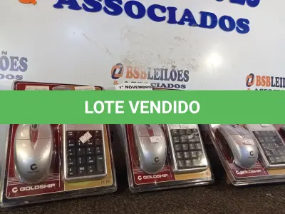 LOTE 025 - 04 KIT’S DE MOUSE E TECLADO PARA NOTEBOOK. (NO ESTADO) ATENÇÃO! FAZER A VISITAÇÃO ANTES DE ARREMATAR, NÃO SABEMOS SE FUNCIONA. LEILÃO NÃO TEM GARANTIA E NEM DEVOLUÇÃO, SUJEITO A POSSÍVEIS AVARIAS VISÍVEIS/OCULTAS E/OU AUSÊNCIA DE COMPONENTES.