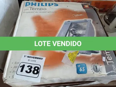LOTE 138 - 01 PROJETOR SIMÉTRICO PHILIPS 400W. (NO ESTADO) ATENÇÃO! FAZER A VISITAÇÃO ANTES DE ARREMATAR, NÃO SABEMOS SE FUNCIONA. LEILÃO NÃO TEM GARANTIA E NEM DEVOLUÇÃO, SUJEITO A POSSÍVEIS AVARIAS VISÍVEIS/OCULTAS E/OU AUSÊNCIA DE COMPONENTES.