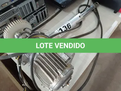 LOTE 136 - 01 MOTOR PARA PORTÃO. (NO ESTADO) ATENÇÃO! FAZER A VISITAÇÃO ANTES DE ARREMATAR, NÃO SABEMOS SE FUNCIONA. LEILÃO NÃO TEM GARANTIA E NEM DEVOLUÇÃO, SUJEITO A POSSÍVEIS AVARIAS VISÍVEIS/OCULTAS E/OU AUSÊNCIA DE COMPONENTES.