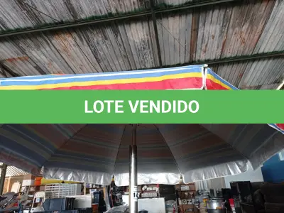 LOTE 148 - 01 GUARDA SOL. (NO ESTADO) ATENÇÃO! FAZER A VISITAÇÃO ANTES DE ARREMATAR, NÃO SABEMOS SE FUNCIONA. LEILÃO NÃO TEM GARANTIA E NEM DEVOLUÇÃO, SUJEITO A POSSÍVEIS AVARIAS VISÍVEIS/OCULTAS E/OU AUSÊNCIA DE COMPONENTES.