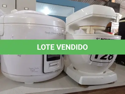 LOTE 128 - 01 PANELA ELÉTRICA E 01 BATEDEIRA ARNO. (NO ESTADO) ATENÇÃO! FAZER A VISITAÇÃO ANTES DE ARREMATAR, NÃO SABEMOS SE FUNCIONA. LEILÃO NÃO TEM GARANTIA E NEM DEVOLUÇÃO, SUJEITO A POSSÍVEIS AVARIAS VISÍVEIS/OCULTAS E/OU AUSÊNCIA DE COMPONENTES.