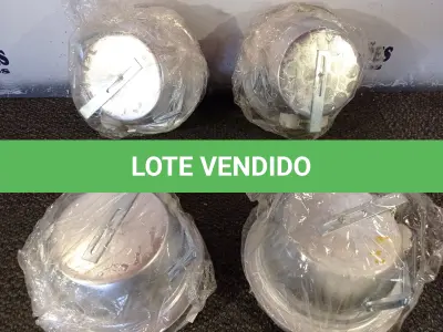 LOTE 121 - 04 LUMINÁRIAS REDONDAS DE EMBUTIR. (NO ESTADO) ATENÇÃO! FAZER A VISITAÇÃO ANTES DE ARREMATAR, NÃO SABEMOS SE FUNCIONA. LEILÃO NÃO TEM GARANTIA E NEM DEVOLUÇÃO, SUJEITO A POSSÍVEIS AVARIAS VISÍVEIS/OCULTAS E/OU AUSÊNCIA DE COMPONENTES.