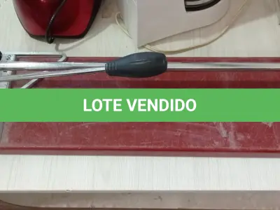 LOTE 141 - 01 CORTADOR DE PISOS. (NO ESTADO) ATENÇÃO! FAZER A VISITAÇÃO ANTES DE ARREMATAR, NÃO SABEMOS SE FUNCIONA. LEILÃO NÃO TEM GARANTIA E NEM DEVOLUÇÃO, SUJEITO A POSSÍVEIS AVARIAS VISÍVEIS/OCULTAS E/OU AUSÊNCIA DE COMPONENTES.