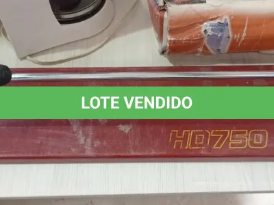 LOTE 141 - 01 CORTADOR DE PISOS. (NO ESTADO) ATENÇÃO! FAZER A VISITAÇÃO ANTES DE ARREMATAR, NÃO SABEMOS SE FUNCIONA. LEILÃO NÃO TEM GARANTIA E NEM DEVOLUÇÃO, SUJEITO A POSSÍVEIS AVARIAS VISÍVEIS/OCULTAS E/OU AUSÊNCIA DE COMPONENTES.