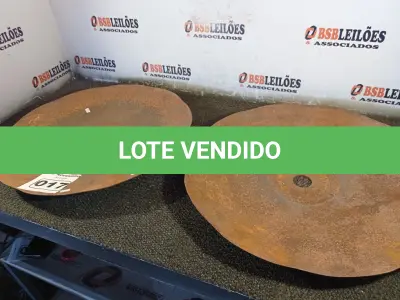 LOTE 017 - 02 DISCOS DE ARADO. (NO ESTADO) ATENÇÃO! FAZER A VISITAÇÃO ANTES DE ARREMATAR, NÃO SABEMOS SE FUNCIONA. LEILÃO NÃO TEM GARANTIA E NEM DEVOLUÇÃO, SUJEITO A POSSÍVEIS AVARIAS VISÍVEIS/OCULTAS E/OU AUSÊNCIA DE COMPONENTES.