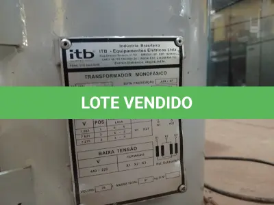 LOTE 303 - 01 TRANSFORMADOR MONOFÁSICO 15KVA 13.800V 220/440V. (NO ESTADO) ATENÇÃO! FAZER A VISITAÇÃO ANTES DE ARREMATAR, NÃO SABEMOS SE FUNCIONA. LEILÃO NÃO TEM GARANTIA E NEM DEVOLUÇÃO, SUJEITO A POSSÍVEIS AVARIAS VISÍVEIS/OCULTAS E/OU AUSÊNCIA DE COMPONENTES.
