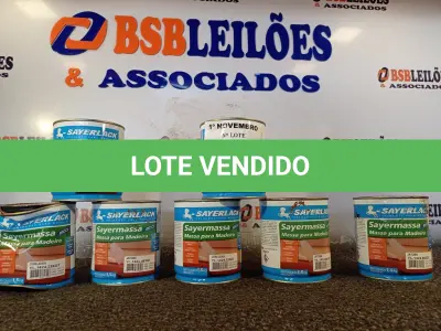LOTE 106 - 07 LATAS DE MASSA PARA MADEIRA SAYERLACK (NO ESTADO) ATENÇÃO! FAZER A VISITAÇÃO ANTES DE ARREMATAR, NÃO SABEMOS SE FUNCIONA. LEILÃO NÃO TEM GARANTIA E NEM DEVOLUÇÃO, SUJEITO A POSSÍVEIS AVARIAS VISÍVEIS/OCULTAS E/OU AUSÊNCIA DE COMPONENTES.