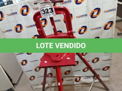 LOTE 323 - 01 MORSA PARA TRAVAMENTO DE TUBOS. (NO ESTADO) ATENÇÃO! FAZER A VISITAÇÃO ANTES DE ARREMATAR, NÃO SABEMOS SE FUNCIONA. LEILÃO NÃO TEM GARANTIA E NEM DEVOLUÇÃO, SUJEITO A POSSÍVEIS AVARIAS VISÍVEIS/OCULTAS E/OU AUSÊNCIA DE COMPONENTES.