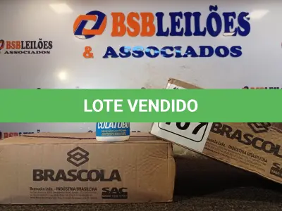 LOTE 107 - 02 CAIXAS COM COLA TUBO ST 175G COM 15 UNIDADES CADA. (NO ESTADO) ATENÇÃO! FAZER A VISITAÇÃO ANTES DE ARREMATAR, NÃO SABEMOS SE FUNCIONA. LEILÃO NÃO TEM GARANTIA E NEM DEVOLUÇÃO, SUJEITO A POSSÍVEIS AVARIAS VISÍVEIS/OCULTAS E/OU AUSÊNCIA DE COMPONENTES.