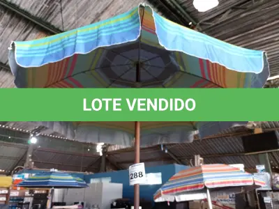 LOTE 288 - 01 GUARDA SOL. (NO ESTADO) ATENÇÃO! FAZER A VISITAÇÃO ANTES DE ARREMATAR, NÃO SABEMOS SE FUNCIONA. LEILÃO NÃO TEM GARANTIA E NEM DEVOLUÇÃO, SUJEITO A POSSÍVEIS AVARIAS VISÍVEIS/OCULTAS E/OU AUSÊNCIA DE COMPONENTES.