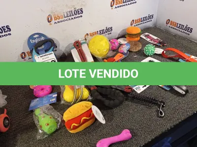 LOTE 330 - 01 KIT DE ACESSÓRIOS PARA PET. (NO ESTADO) ATENÇÃO! FAZER A VISITAÇÃO ANTES DE ARREMATAR, NÃO SABEMOS SE FUNCIONA. LEILÃO NÃO TEM GARANTIA E NEM DEVOLUÇÃO, SUJEITO A POSSÍVEIS AVARIAS VISÍVEIS/OCULTAS E/OU AUSÊNCIA DE COMPONENTES.
