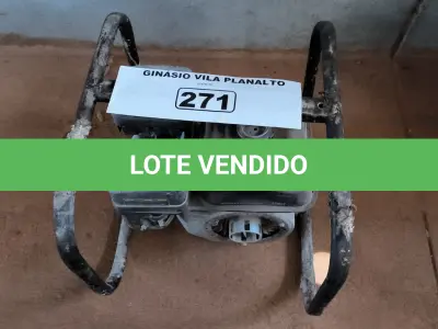 LOTE 271 - 01 MOTOR A GASOLINA PRA VIBRATÓRIA SEM MANGOTE E SEM MARCA APARENTE.(NO ESTADO, NÃO SABEMOS SE FUNCIONA. LEILÃO NÃO TEM GARANTIA E NEM DEVOLUÇÃO).
