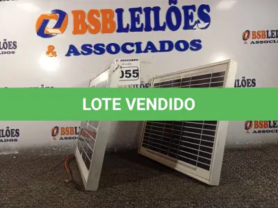 LOTE 055 - 02 PAINÉIS FOTOVOLTAICOS 18V 10W. (NO ESTADO) ATENÇÃO! FAZER A VISITAÇÃO ANTES DE ARREMATAR, NÃO SABEMOS SE FUNCIONA. LEILÃO NÃO TEM GARANTIA E NEM DEVOLUÇÃO, SUJEITO A POSSÍVEIS AVARIAS VISÍVEIS/OCULTAS E/OU AUSÊNCIA DE COMPONENTES.