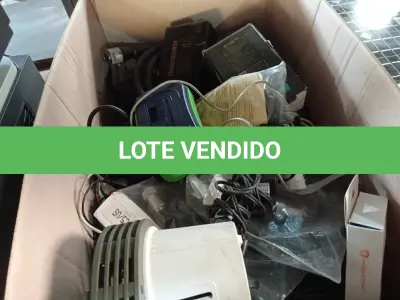 LOTE 119 - 01 LOTE COM PERIFÉRICOS DIVERSOS. (NO ESTADO) ATENÇÃO! FAZER A VISITAÇÃO ANTES DE ARREMATAR, NÃO SABEMOS SE FUNCIONA. LEILÃO NÃO TEM GARANTIA E NEM DEVOLUÇÃO, SUJEITO A POSSÍVEIS AVARIAS VISÍVEIS/OCULTAS E/OU AUSÊNCIA DE COMPONENTES.