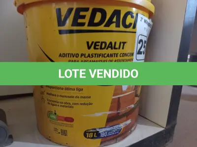 LOTE 257 - 01 BALDE DE VEDALIT, ADITIVO PLASTIFICANTE CONCENTRADO PARA ARGAMASSA DE ASSENTAMENTO E REBOCO CONVENCIONAL. (NO ESTADO) ATENÇÃO! FAZER A VISITAÇÃO ANTES DE ARREMATAR, NÃO SABEMOS SE FUNCIONA. LEILÃO NÃO TEM GARANTIA E NEM DEVOLUÇÃO, SUJEITO A POSSÍVEIS AVARIAS VISÍVEIS/OCULTAS E/OU AUSÊNCIA DE COMPONENTES.