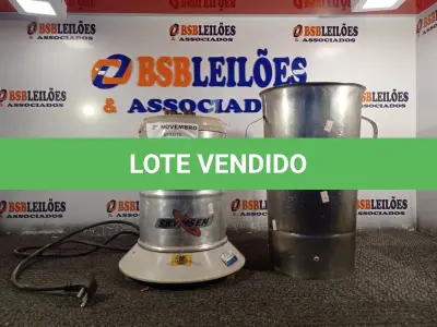 LOTE 188 - 01 LIQUIDIFICADOR INDUSTRIAL MARCA SKYMSEN. (NO ESTADO) ATENÇÃO! FAZER A VISITAÇÃO ANTES DE ARREMATAR, NÃO SABEMOS SE FUNCIONA. LEILÃO NÃO TEM GARANTIA E NEM DEVOLUÇÃO, SUJEITO A POSSÍVEIS AVARIAS VISÍVEIS/OCULTAS E/OU AUSÊNCIA DE COMPONENTES.