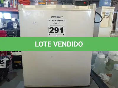 LOTE 291 - 01 CLIMATIZADOR E 01 FRIGOBAR. (NO ESTADO) ATENÇÃO! FAZER A VISITAÇÃO ANTES DE ARREMATAR, NÃO SABEMOS SE FUNCIONA. LEILÃO NÃO TEM GARANTIA E NEM DEVOLUÇÃO, SUJEITO A POSSÍVEIS AVARIAS VISÍVEIS/OCULTAS E/OU AUSÊNCIA DE COMPONENTES.
