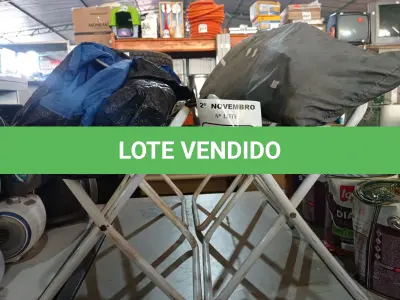 LOTE 282 - 04 BANQUETAS DOBRÁVEIS E 02 BARRACAS DE CAMPING. (NO ESTADO) ATENÇÃO! FAZER A VISITAÇÃO ANTES DE ARREMATAR, NÃO SABEMOS SE FUNCIONA. LEILÃO NÃO TEM GARANTIA E NEM DEVOLUÇÃO, SUJEITO A POSSÍVEIS AVARIAS VISÍVEIS/OCULTAS E/OU AUSÊNCIA DE COMPONENTES.