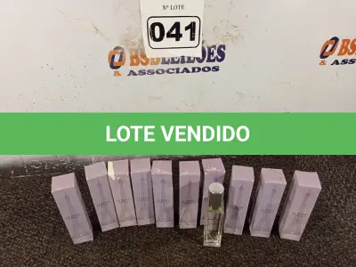 LOTE 041 - 10 PERFUMES LE PETIT 30ML. (NO ESTADO) ATENÇÃO! FAZER A VISITAÇÃO ANTES DE ARREMATAR, NÃO SABEMOS SE FUNCIONA. LEILÃO NÃO TEM GARANTIA E NEM DEVOLUÇÃO, SUJEITO A POSSÍVEIS AVARIAS VISÍVEIS/OCULTAS E/OU AUSÊNCIA DE COMPONENTES.
