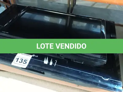 LOTE 135 - 02 TV’S MARCAS E MODELOS DIVERSOS PARA RETIRADA DE PEÇAS. (NO ESTADO) ATENÇÃO! FAZER A VISITAÇÃO ANTES DE ARREMATAR, NÃO SABEMOS SE FUNCIONA. LEILÃO NÃO TEM GARANTIA E NEM DEVOLUÇÃO, SUJEITO A POSSÍVEIS AVARIAS VISÍVEIS/OCULTAS E/OU AUSÊNCIA DE COMPONENTES.