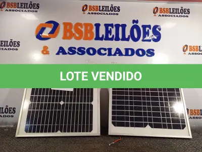 LOTE 294 - 02 PAINÉIS FOTOVOLTAICOS 18V 10W. (NO ESTADO) ATENÇÃO! FAZER A VISITAÇÃO ANTES DE ARREMATAR, NÃO SABEMOS SE FUNCIONA. LEILÃO NÃO TEM GARANTIA E NEM DEVOLUÇÃO, SUJEITO A POSSÍVEIS AVARIAS VISÍVEIS/OCULTAS E/OU AUSÊNCIA DE COMPONENTES.