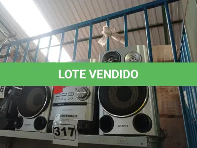 LOTE 317 - 01 APARELHO DE SOM 3X1 MARCA SONY. (NO ESTADO) ATENÇÃO! FAZER A VISITAÇÃO ANTES DE ARREMATAR, NÃO SABEMOS SE FUNCIONA. LEILÃO NÃO TEM GARANTIA E NEM DEVOLUÇÃO, SUJEITO A POSSÍVEIS AVARIAS VISÍVEIS/OCULTAS E/OU AUSÊNCIA DE COMPONENTES.