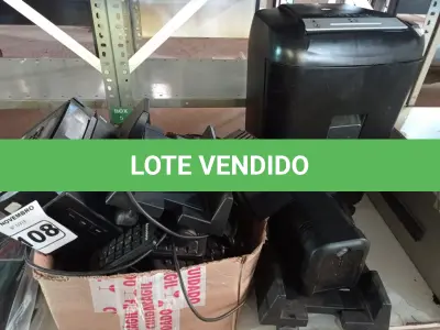 LOTE 108 - 01 FRAGMENTADORA DE PAPEL, 01 RELÓGIO DE PONTO, 02 ESTABILIZADORES VÁRIOS TECLADOS PARA PC E APARELHOS DE TELEFONE MARCAS E MODELOS DIVERSOS. (NO ESTADO) ATENÇÃO! FAZER A VISITAÇÃO ANTES DE ARREMATAR, NÃO SABEMOS SE FUNCIONA. LEILÃO NÃO TEM GARANTIA E NEM DEVOLUÇÃO, SUJEITO A POSSÍVEIS AVARIAS VISÍVEIS/OCULTAS E/OU AUSÊNCIA DE COMPONENTES.