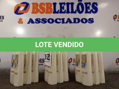 LOTE 052 - 18 FRASCOS DE CONDICIONADOR PANTENE PRO-V BRILHO EXTREMO 175ML. (NO ESTADO) ATENÇÃO! FAZER A VISITAÇÃO ANTES DE ARREMATAR, NÃO SABEMOS SE FUNCIONA. LEILÃO NÃO TEM GARANTIA E NEM DEVOLUÇÃO, SUJEITO A POSSÍVEIS AVARIAS VISÍVEIS/OCULTAS E/OU AUSÊNCIA DE COMPONENTES.