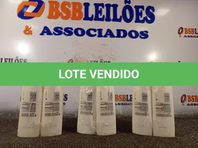 LOTE 052 - 18 FRASCOS DE CONDICIONADOR PANTENE PRO-V BRILHO EXTREMO 175ML. (NO ESTADO) ATENÇÃO! FAZER A VISITAÇÃO ANTES DE ARREMATAR, NÃO SABEMOS SE FUNCIONA. LEILÃO NÃO TEM GARANTIA E NEM DEVOLUÇÃO, SUJEITO A POSSÍVEIS AVARIAS VISÍVEIS/OCULTAS E/OU AUSÊNCIA DE COMPONENTES.