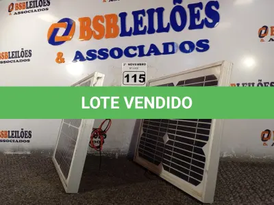 LOTE 115 - 02 PAINÉIS FOTOVOLTAICOS 18V 10W. (NO ESTADO) ATENÇÃO! FAZER A VISITAÇÃO ANTES DE ARREMATAR, NÃO SABEMOS SE FUNCIONA. LEILÃO NÃO TEM GARANTIA E NEM DEVOLUÇÃO, SUJEITO A POSSÍVEIS AVARIAS VISÍVEIS/OCULTAS E/OU AUSÊNCIA DE COMPONENTES.