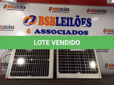 LOTE 101 - 02 PAINÉIS FOTOVOLTAICOS 18V 10W. (NO ESTADO) ATENÇÃO! FAZER A VISITAÇÃO ANTES DE ARREMATAR, NÃO SABEMOS SE FUNCIONA. LEILÃO NÃO TEM GARANTIA E NEM DEVOLUÇÃO, SUJEITO A POSSÍVEIS AVARIAS VISÍVEIS/OCULTAS E/OU AUSÊNCIA DE COMPONENTES.