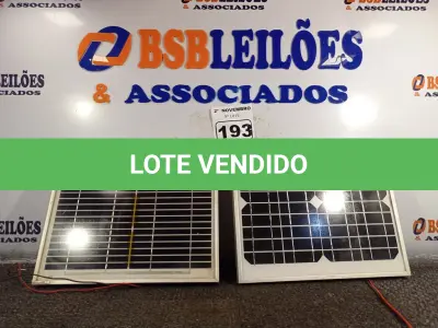 LOTE 193 - 02 PAINÉIS FOTOVOLTAICOS 18V 10W. (NO ESTADO) ATENÇÃO! FAZER A VISITAÇÃO ANTES DE ARREMATAR, NÃO SABEMOS SE FUNCIONA. LEILÃO NÃO TEM GARANTIA E NEM DEVOLUÇÃO, SUJEITO A POSSÍVEIS AVARIAS VISÍVEIS/OCULTAS E/OU AUSÊNCIA DE COMPONENTES.
