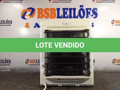 LOTE 252 - 01 PURIFICADOR DE ÁGUA REFRIGERADO MARCA IBBL 127V. (NO ESTADO) ATENÇÃO! FAZER A VISITAÇÃO ANTES DE ARREMATAR, NÃO SABEMOS SE FUNCIONA. LEILÃO NÃO TEM GARANTIA E NEM DEVOLUÇÃO, SUJEITO A POSSÍVEIS AVARIAS VISÍVEIS/OCULTAS E/OU AUSÊNCIA DE COMPONENTES.